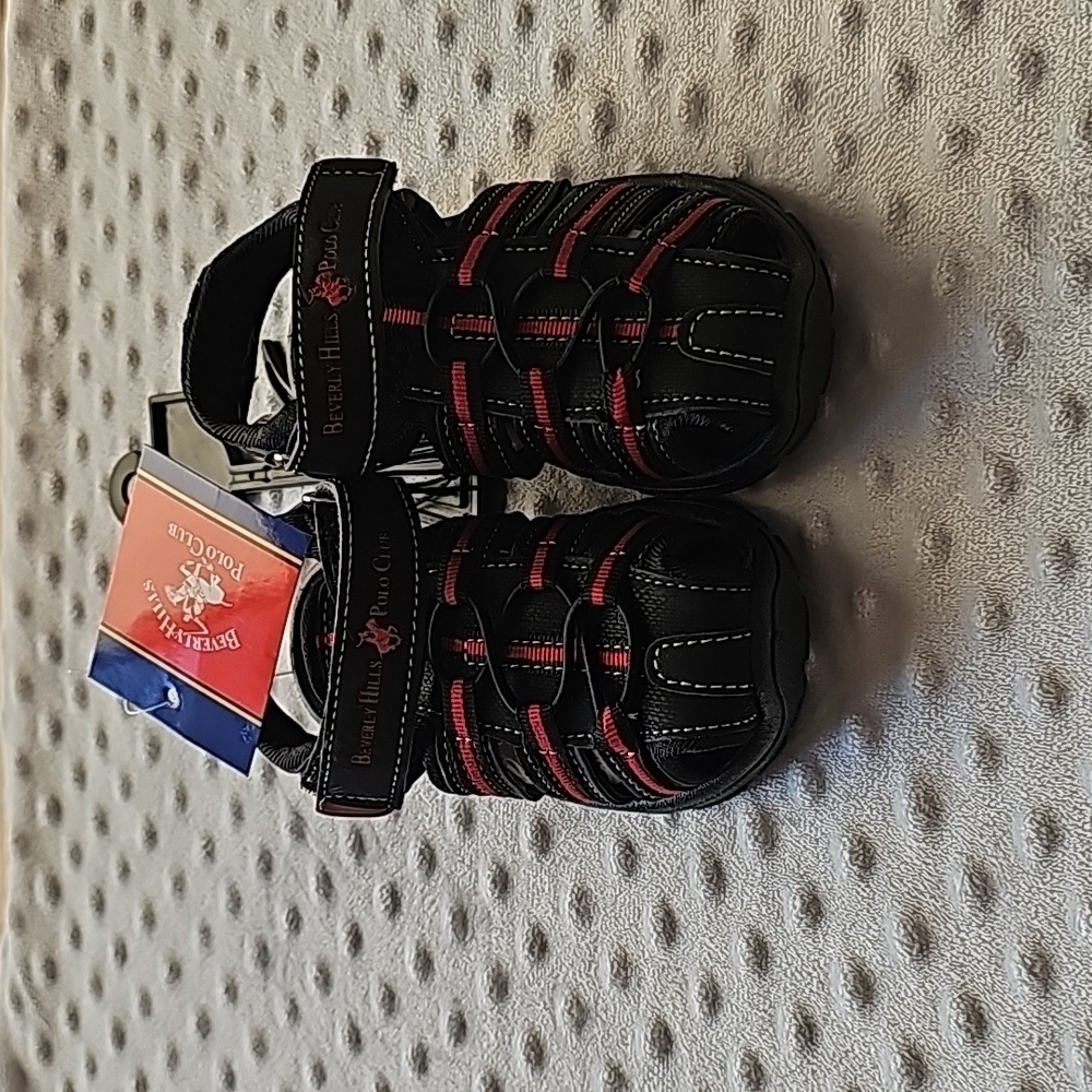 New with tags toddler size 8 sandals